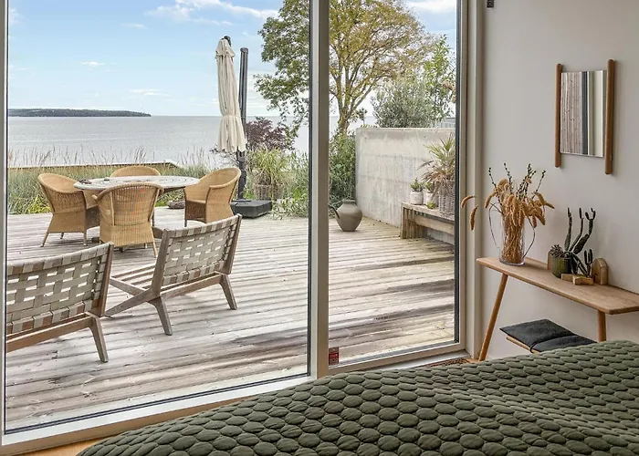 Сasa de vacaciones Stunning In With House Sea View *